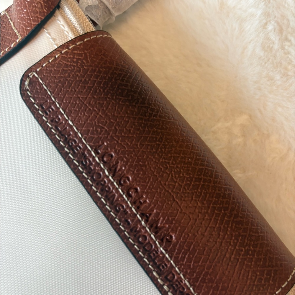 Chic Beige and Brown Women's Shoulder Longchamp Bag - Picture 2 of 3